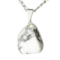 Colar Pedra Natural Howlita Branca Rolado Pino Prateado