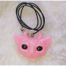 Colar pingente gatinho mistico rosa claro com glitter em resina