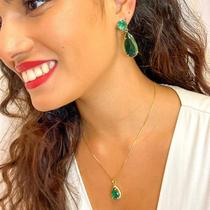 Colar Pingente Gota Verde Turmalina cravejado ao redor banhado a ouro 18k