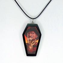 Colar pingente shaker caixão terror freddy krueger