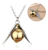 Colar Pomo de Ouro Harry Potter Metal Prata - Pingente de Ouro Joia Nerd de Cinema Hogwarts Pop Colar Pomo de Ouro Harry Potter Metal Prata - Pingente de Ouro Joia Nerd de Cinema Hogwarts Pop
