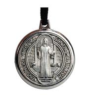 Colar Prateado Medalhão São Bento 3.5cm