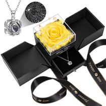 Colar preservado de rosa real com coração Lebana I Love You