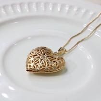 Colar Relicário Camafeu de Coração Semi Joia Banhado Ouro 18k
