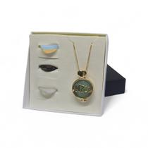 Colar relicário folheado a ouro 18k Mãe pedras naturais 50cm Colar relicário folheado a ouro 18k Mãe pedras naturais 50cm
