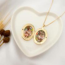 Colar Relicário Oval Banhado a Ouro 18K Colar Relicário Oval Banhado a Ouro 18K