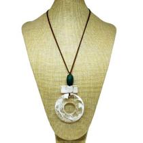 Colar Resina Círculo e Entremeio Emborrachado - Casual Chic