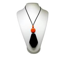 Colar resina regulável 2 cores