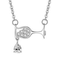 Colar taça de vinho e gota