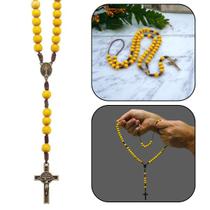 Colar Terço Acampamento Amarelo Madeira 8 mm Colar Terço Acampamento Amarelo Madeira 8 mm