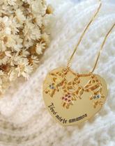 Colar vovó nós te amamos com três pingentes 2 meninos e 1 menina Colar vovó nós te amamos com três pingentes 2 meninos e 1 menina