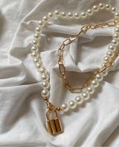 Colares chocker colar de pérolas com cadeado fecho frontal folheado a Ouro