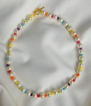 Colares chocker colar de pérolas com detalhes coloridos Rainbow fecho frontal