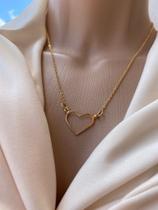 Colares chocker modelo de coração vazado folheado a ouro