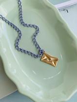 Colares coloridos candy color com pingente de carta envelope