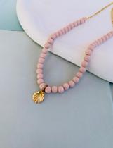 Colares de miçangas coloridas com pingente de conchas tendência praia verão