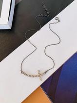 Colares folhados chocker religioso cruz lateral ródio negro