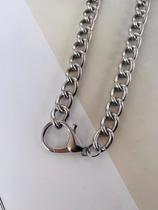 Colares folheados correntes com mosquetão fecho frontal Maximalismo