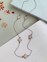 Colares Longos longuinhos folheados a Prata modelo Trevo flor em Madre Pérola Virginia