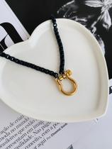 Colares modelo choker mosquetão ferradura com rosca fecho frontal folheado Colares modelo choker mosquetão ferradura com rosca fecho frontal folheado