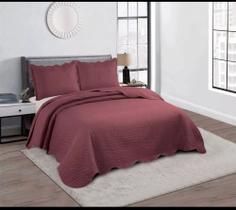 Colcha Aurora Casal camesa 2.20 m X 2.40 m com 2 porta travesseiros 70cm X 50cm Colcha Aurora Casal camesa 2.20 m X 2.40 m com 2 porta travesseiros 70cm X 50cm