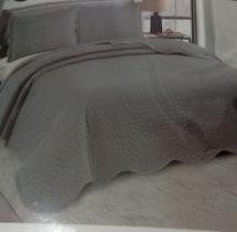 Colcha Bullet King size 2.60m X 2.80m Colcha Bullet King size 2.60m X 2.80m