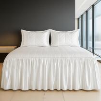 Colcha Cobre Leito Queen Yasmin Matelada Avulsa de Alta Qualidade Cetim Charmousse Branco Colcha Cobre Leito Queen Yasmin Matelada Avulsa de Alta Qualidade Cetim Charmousse Branco