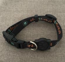 Coleira Estampa Logo Crazy 4 Dogs Coleira Estampa Logo Crazy 4 Dogs