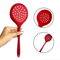 Colher Escumadeira 30cm Cor Vermelha Resistente Ao Calor Pratica Moderna Utensilio Para Cozinha