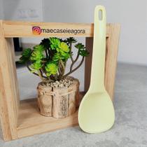 Colher Mágica Tupperware Verde para Preparação