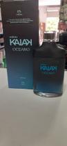 Colônia masculina kaiak oceano