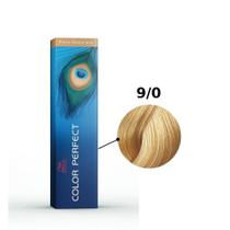 Coloração Wella Color Perfect 9/0 Louro Ultra claro Natural - 60gr