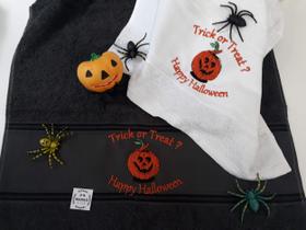 Combo 2 Toalhas de Rosto ou Lavabo Bordadas Halloween Trick or Treat