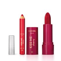 Combo Kiss Me Cherry: Batom Matte Vermelho Viciante 3,7g + Lápis Multifuncional 3 em 1 1,2g