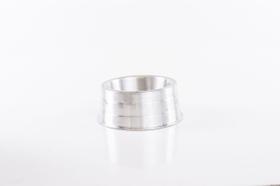 Comedouro de alumínio pesado Médio - 1,2 lt Comedouro de alumínio pesado Médio - 1,2 lt