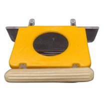 Comedouro Lateral 1 Furo e Poleiro - Gancho Longo - Amarelo Comedouro Lateral 1 Furo e Poleiro - Gancho Longo - Amarelo