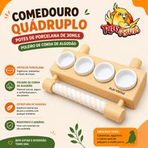 Comedouro Quádruplo. Potes de porcelana de 30mls. Poleiro de corda de Algodão. Comedouro Quádruplo. Potes de porcelana de 30mls. Poleiro de corda de Algodão.