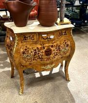 Cômoda Francesa Madeira Clara Marchetaria Única Alto Padrão Cômoda Francesa Madeira Clara Marchetaria Única Alto Padrão