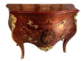 Cômoda Hall Tampo Marchetado Bronze Ornamentado Madeira Luxo