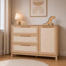 Cômoda Infantil com Porta, 3 Gavetas e Detalhes em Rattan Indy Carvalho Malva Cômoda Infantil com Porta, 3 Gavetas e Detalhes em Rattan Indy Carvalho Malva
