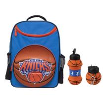 COMP Kit Mochila Infantil 3D Bola Knicks + Garrafa Dobrável 550ml Futebol e Magia COMP Kit Mochila Infantil 3D Bola Knicks + Garrafa Dobrável 550ml Futebol e Magia
