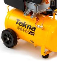 Compressor de Ar 2,0 HP 24 Litros 8,5 PÉS CP8525 TEKNA com Kit Multiuso