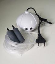 Compressor De Ar Aquário Mb 102 220V 2 Pedra 2 Mangueira Compressor De Ar Aquário Mb 102 220V 2 Pedra 2 Mangueira