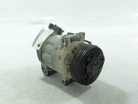 COMPRESSOR DO AR CONDICIONADO Renault SANDERO 1.0 2017 COMPRESSOR DO AR CONDICIONADO Renault SANDERO 1.0 2017