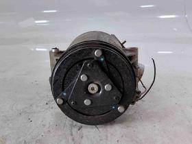 COMPRESSOR DO AR CONDICIONADO Volkswagen FOX 1.0 2013 COMPRESSOR DO AR CONDICIONADO Volkswagen FOX 1.0 2013