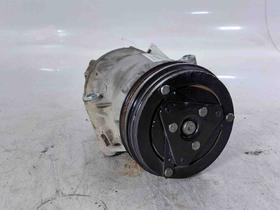 COMPRESSOR DO AR CONDICIONADO Volkswagen FOX 1.6 2018 COMPRESSOR DO AR CONDICIONADO Volkswagen FOX 1.6 2018