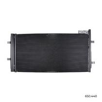 Condensador Audi Q3 Motor 1.4 TFSI 2012 OEM: 8U0260401C