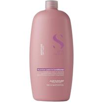 Condicionador Leave-in Moisture Nutritive Semi Di Lino Alfaparf 1L Nutrição Hidratação Brilho e Proteção Condicionador Leave-in Moisture Nutritive Semi Di Lino Alfaparf 1L Nutrição Hidratação Brilho e Proteção