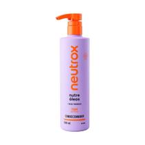 Condicionador Nutre Óleos 7 Óleos Poderosos 72h Sem Frizz 500ml Neutrox Condicionador Nutre Óleos 7 Óleos Poderosos 72h Sem Frizz 500ml Neutrox