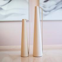 Cone Metal Off White (P) Cone Metal Off White (P)